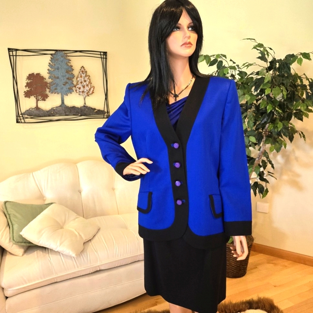 Vintage Harve Bernard Royal Blue & Black Profesdional Woman's Suit, Size…